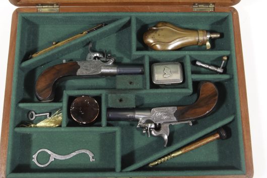 16104 - Pair of Top-Hat Travellingpistols in Case